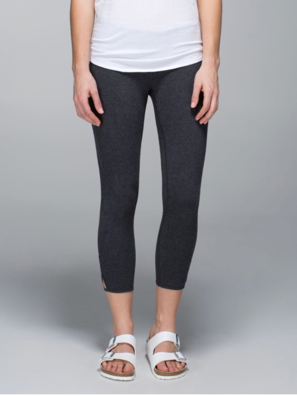 Lululemon Dhanurasana Crop II Size 4